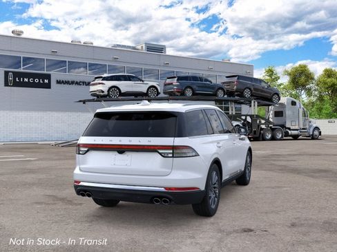 New 2026 Lincoln Aviator AWD image 6