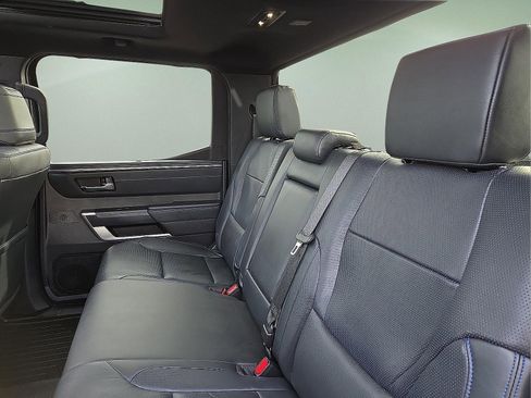 Used 2022 Toyota Tundra Platinum image 8