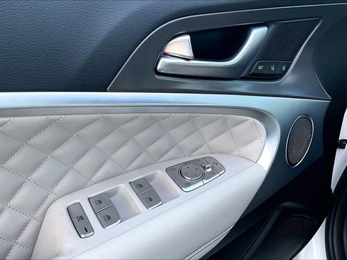 Used 2024 Genesis G70 3.3T Advanced w/ Sport Prestige Package image 35