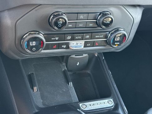 Used 2025 Ford Bronco Big Bend image 23