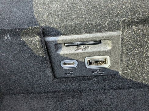 Certified 2022 Cadillac XT5 Premium Luxury image 27