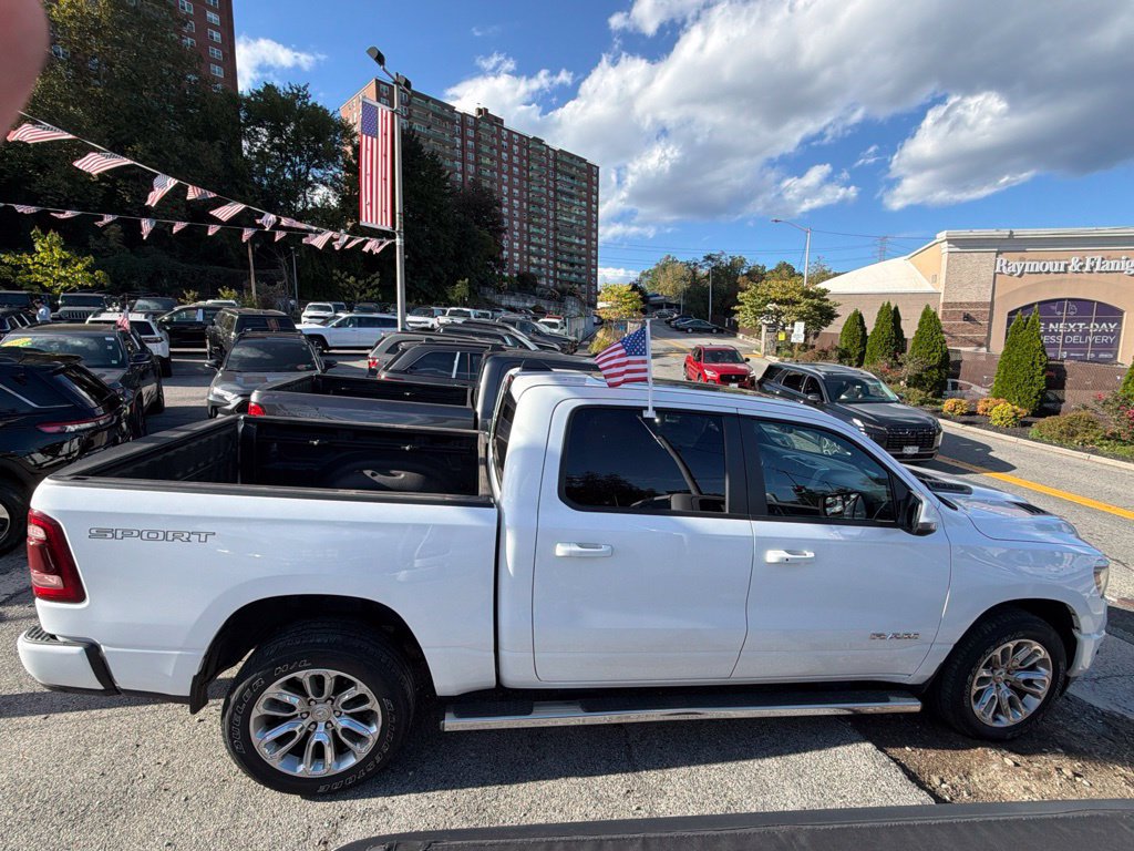 Used 2023 RAM 1500 Laramie AWD/4WD image 3