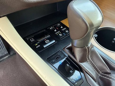 Used 2019 Lexus RX 350 FWD w/ Navigation Package image 29