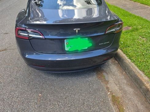 Used 2022 Tesla Model 3 Long Range AWD/4WD image 6