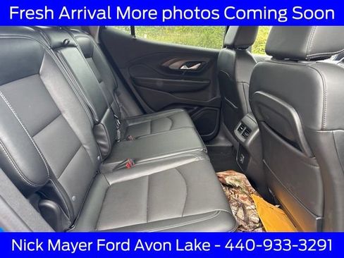 Used 2024 GMC Terrain SLT AWD/4WD image 12