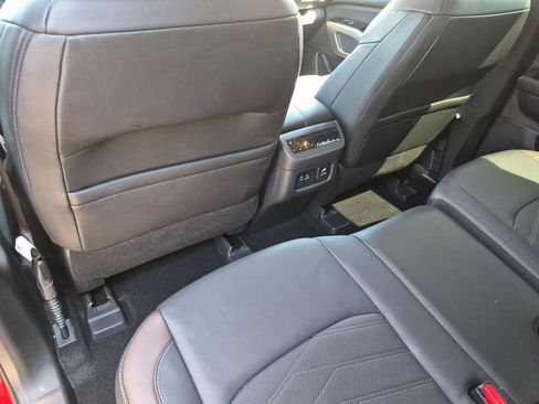 Used 2025 Nissan Pathfinder Platinum w/ Cargo Package FWD image 22