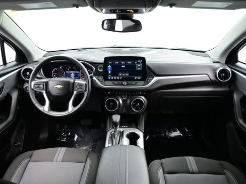 New 2025 Chevrolet Blazer LT w/ Convenience Package FWD image 23