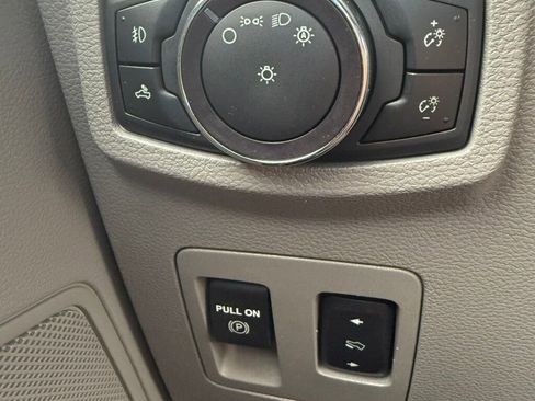 Used 2019 Ford F150 XLT w/ Equipment Group 302A Luxury AWD/4WD image 33