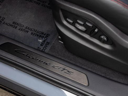 New 2026 Porsche Cayenne GTS image 27