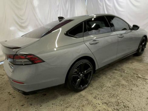 Used 2023 Honda Accord Sport image 8