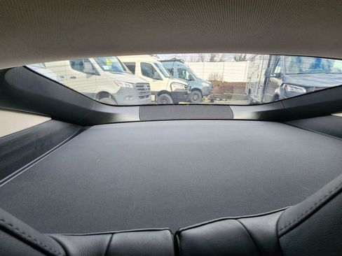 Used 2015 Tesla Model S 85D image 34