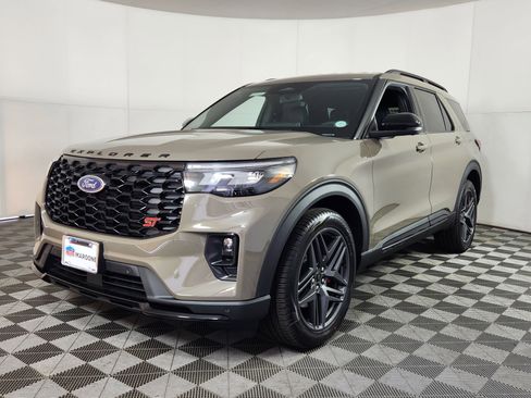New 2026 Ford Explorer ST image 3