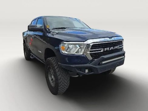 Used 2020 RAM 1500 Big Horn AWD/4WD image 3
