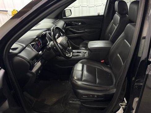 Used 2023 Chevrolet Traverse RS AWD/4WD image 29
