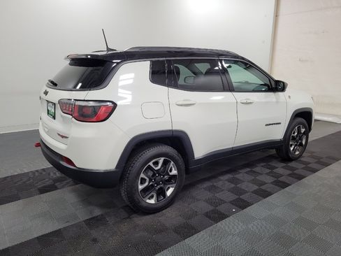 Used 2017 Jeep Compass Trailhawk w/ Popular Equipment Group AWD/4WD image 10