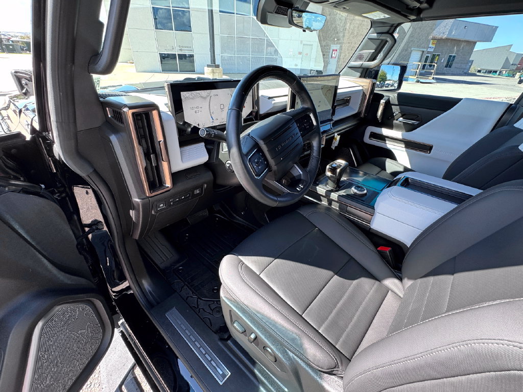 Used 2024 GMC Hummer EV 3X w/ LPO, Illumination Package AWD/4WD image 21