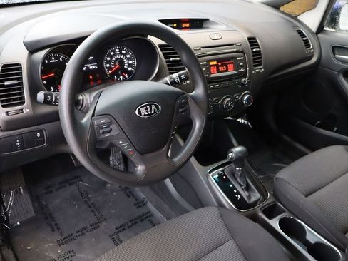 Used 2017 Kia Forte LX image 20