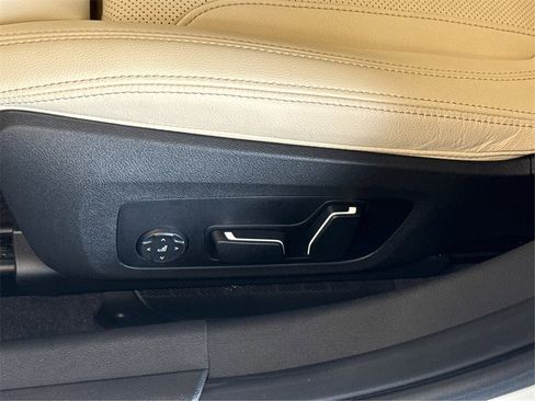 New 2026 BMW 330i Sedan w/ Premium Package image 25