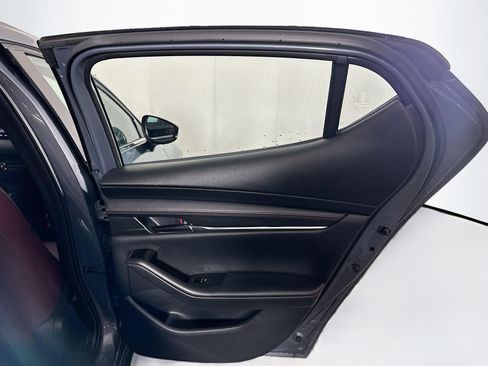 Used 2024 MAZDA MAZDA3 s image 28