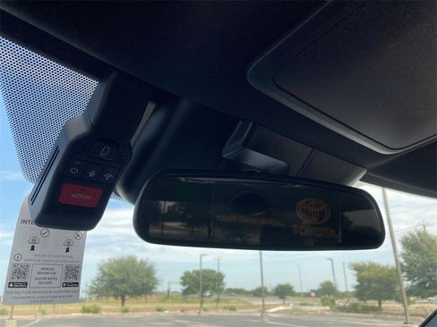 New 2026 Toyota Tundra SR5 image 18