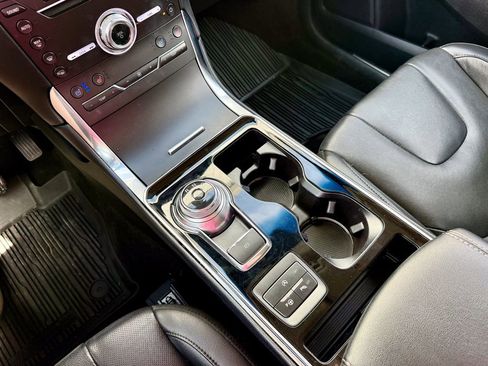 Used 2019 Ford Edge Titanium w/ Equipment Group 301A image 23