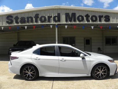 Used 2024 Toyota Camry SE