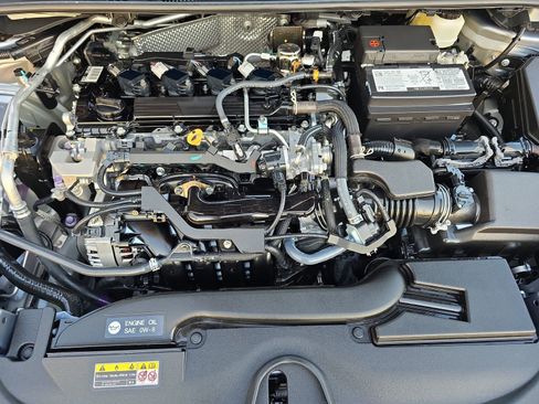 Used 2025 Toyota Corolla LE image 28