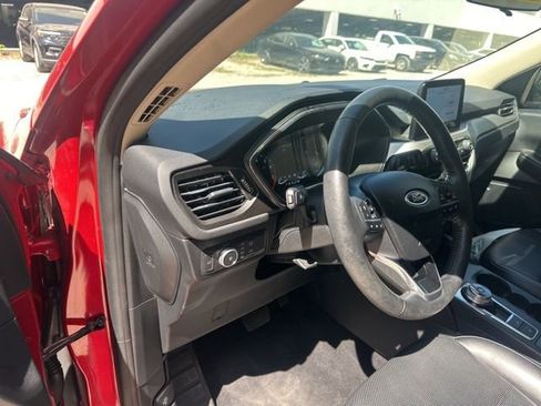 Used 2020 Ford Escape SEL image 16