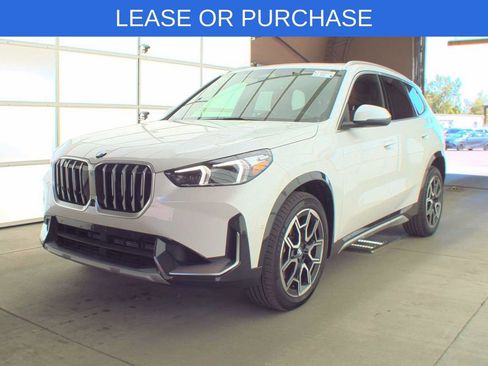 Used 2025 BMW X1 xDrive28i AWD/4WD image 1
