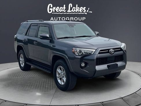 Used 2021 Toyota 4Runner SR5 Premium w/ Moonroof Package AWD/4WD image 7