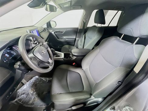 Certified 2023 Toyota RAV4 LE image 17