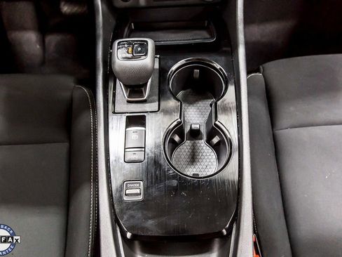 Used 2024 Nissan Rogue S image 24