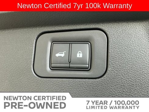 Used 2025 Nissan Armada SL w/ Captain's Chari Seat Package RWD image 32