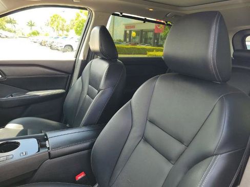 Certified 2024 Nissan Rogue SL w/ SL Premium Package FWD image 22