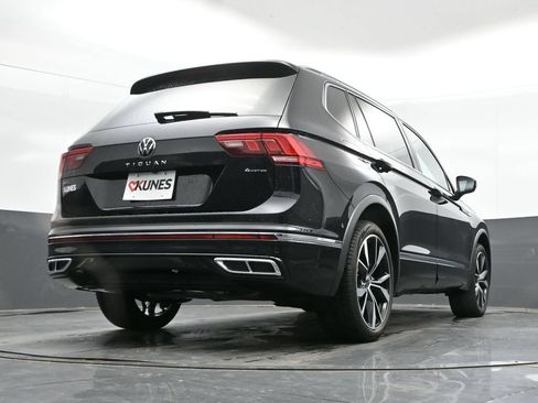 Used 2022 Volkswagen Tiguan SEL R-Line AWD/4WD image 39