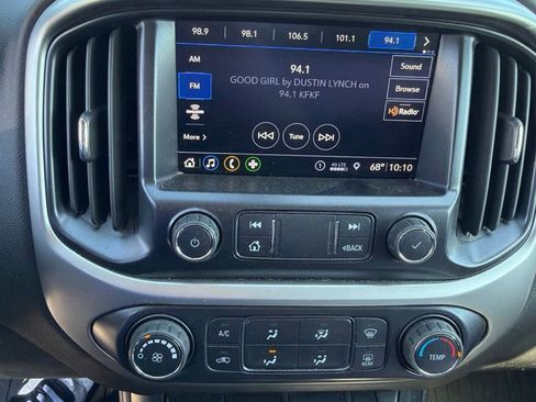 Used 2019 Chevrolet Colorado LT w/ LPO, Premium Interior Package AWD/4WD image 13