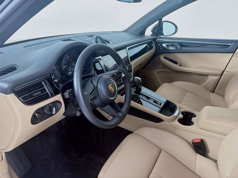 Used 2026 Porsche Macan Turbo AWD/4WD image 4