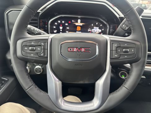New 2026 GMC Sierra 1500 Elevation AWD/4WD image 17