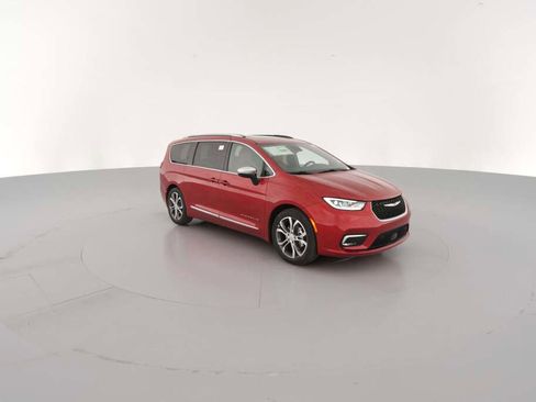 New 2026 Chrysler Pacifica Pinnacle image 16