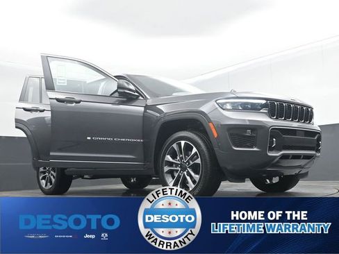New 2025 Jeep Grand Cherokee Overland w/ Adv Protech Group III AWD/4WD image 42