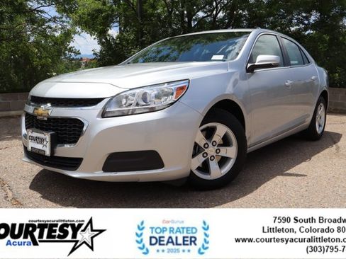 Used 2016 Chevrolet Malibu LT FWD image 1