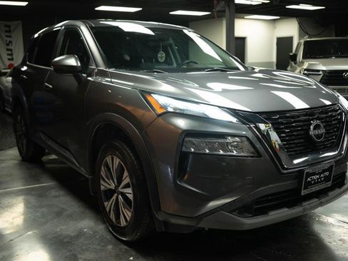 Used 2022 Nissan Rogue SV FWD image 5