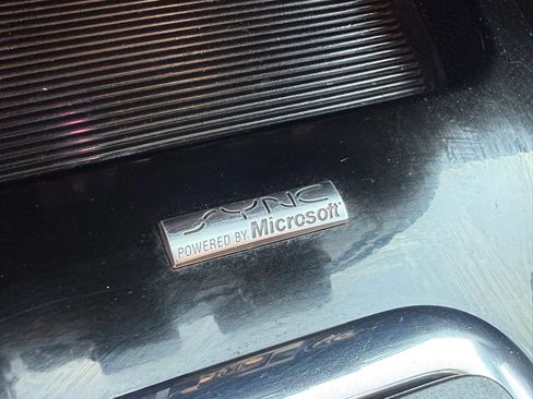 Used 2010 Ford Escape Limited FWD image 25