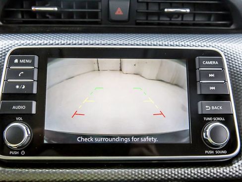 Used 2019 Nissan Kicks SV FWD image 15