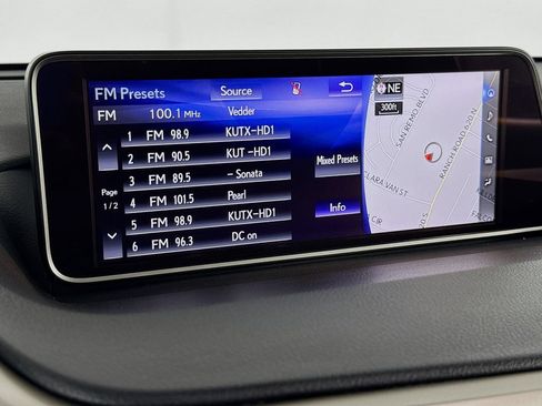 Used 2018 Lexus RX 350 FWD w/ Premium Package image 15