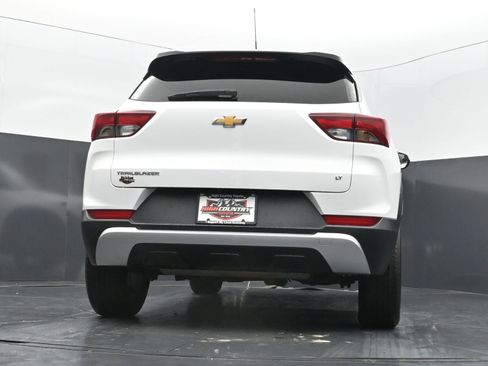 Used 2023 Chevrolet TrailBlazer LT FWD image 38
