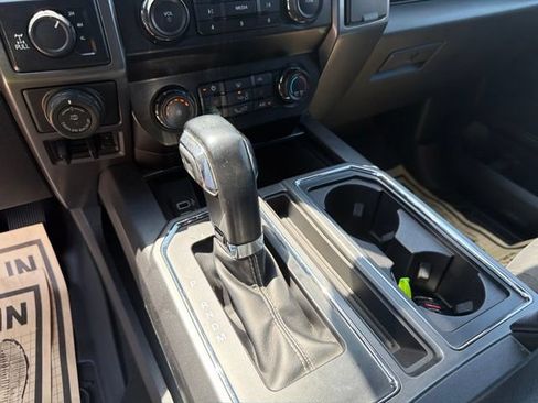 Used 2019 Ford F150 XLT w/ Equipment Group 302A Luxury AWD/4WD image 17