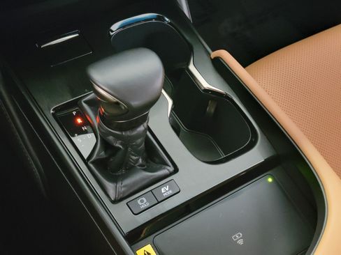 Certified 2025 Lexus ES 300h w/ Premium Package FWD image 24