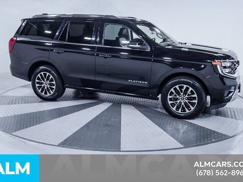 Used 2025 Ford Expedition Platinum AWD/4WD image 13