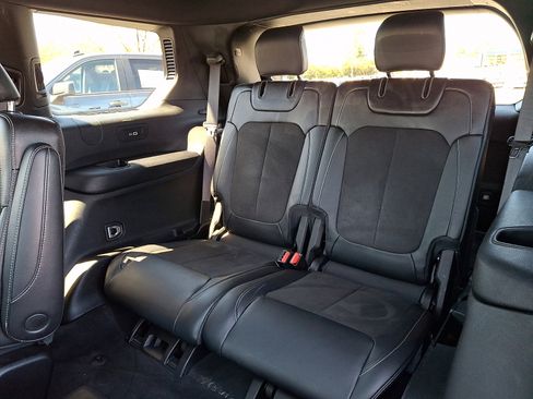 Used 2021 Jeep Grand Cherokee L Laredo image 11